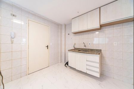 Apartamento à venda com 92m², 3 quartos e 2 vagasCozinha 