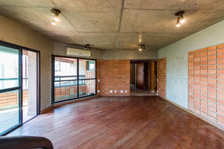 Apartamento para alugar com 380m², 4 quartos e 4 vagasSala