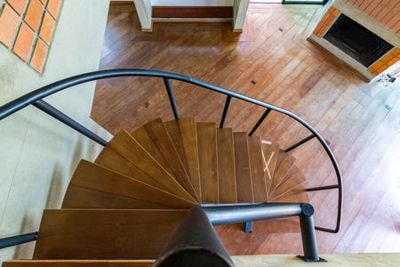 Apartamento para alugar com 380m², 4 quartos e 4 vagasEscada