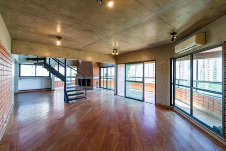 Apartamento para alugar com 380m², 4 quartos e 4 vagasSala