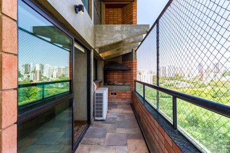 Apartamento para alugar com 380m², 4 quartos e 4 vagasSacada