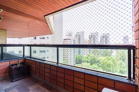 Apartamento para alugar com 380m², 4 quartos e 4 vagasSacada Suíte