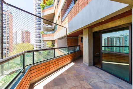 Apartamento para alugar com 380m², 4 quartos e 4 vagasSacada