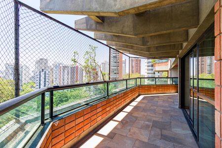 Apartamento para alugar com 380m², 4 quartos e 4 vagasSacada