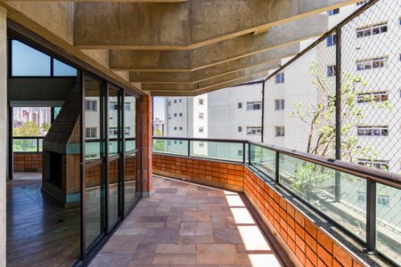 Apartamento para alugar com 380m², 4 quartos e 4 vagasSacada