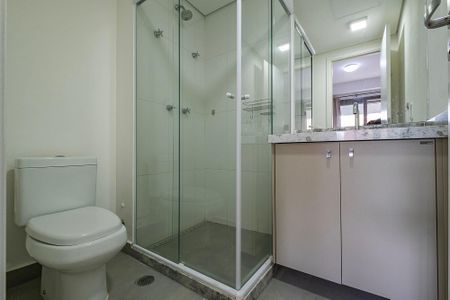 Banheiro de kitnet/studio para alugar com 1 quarto, 36m² em Jardim Paulista, São Paulo