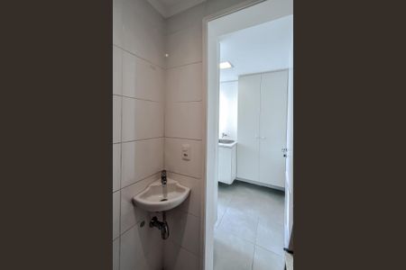 Apartamento para alugar com 108m², 2 quartos e 3 vagasBanheiro de serviço