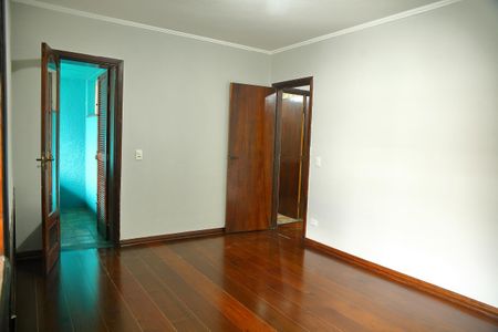 Casa para alugar com 250m², 3 quartos e 4 vagasSuíte 1