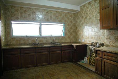 Casa para alugar com 250m², 3 quartos e 4 vagasCozinha