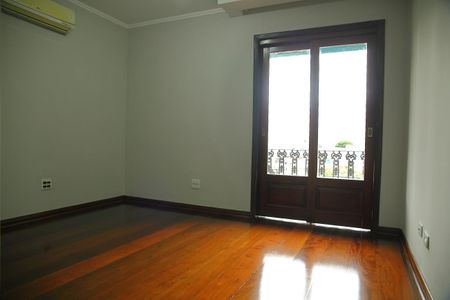 Casa para alugar com 250m², 3 quartos e 4 vagasSuíte 2