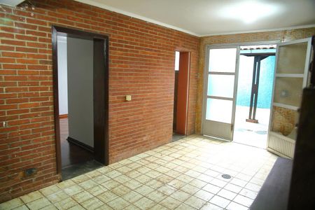 Casa para alugar com 250m², 3 quartos e 4 vagasÁrea de Serviço