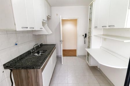 Apartamento à venda com 85m², 3 quartos e 2 vagasCozinha 