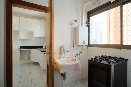 Apartamento para alugar com 156m², 4 quartos e 3 vagasÁrea de Serviço