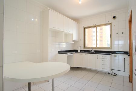 Apartamento para alugar com 156m², 4 quartos e 3 vagasCozinha