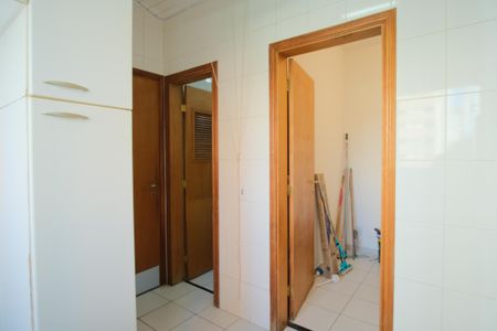 Apartamento para alugar com 156m², 4 quartos e 3 vagasÁrea de Serviço