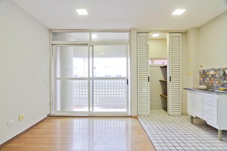 Sala de apartamento à venda com 2 quartos, 60m² em Jardim das Laranjeiras, São Paulo