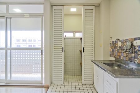 Cozinha de apartamento à venda com 2 quartos, 60m² em Jardim das Laranjeiras, São Paulo