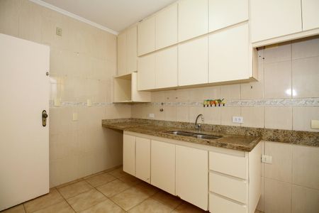Casa para alugar com 240m², 4 quartos e 2 vagas Casa para alugar com 240m², 4 quartos e 2 vagasCozinha