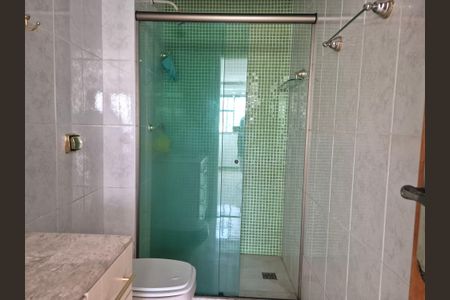 Apartamento para alugar com 350m², 3 quartos e 2 vagasBanheiro suíte 2