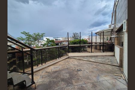 Apartamento para alugar com 350m², 3 quartos e 2 vagasVaranda 2