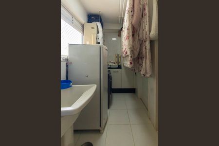 Apartamento à venda com 130m², 3 quartos e 2 vagas Apartamento à venda com 130m², 3 quartos e 2 vagasÁrea de Serviço