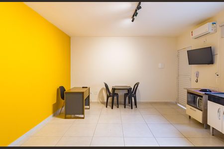 Cozinha de kitnet/studio para alugar com 1 quarto, 25m² em Vila Regente Feijó, São Paulo