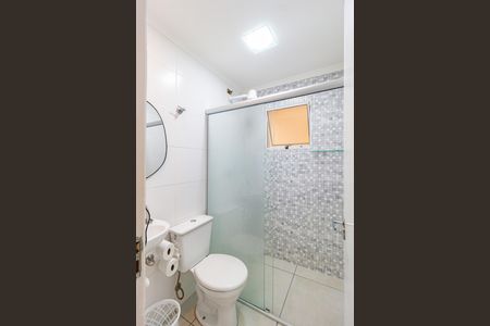 Banheiro de kitnet/studio para alugar com 1 quarto, 25m² em Vila Regente Feijó, São Paulo