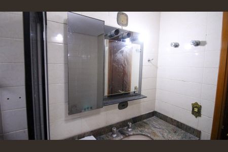 Apartamento para alugar com 121m², 4 quartos e 2 vagas Apartamento para alugar com 121m², 4 quartos e 2 vagasBanheiro da Suíte