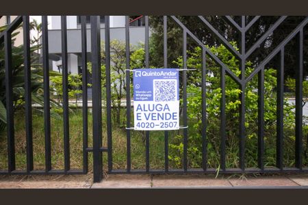 Apartamento para alugar com 121m², 4 quartos e 2 vagas Apartamento para alugar com 121m², 4 quartos e 2 vagasPlaca