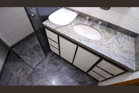 Apartamento para alugar com 121m², 4 quartos e 2 vagas Apartamento para alugar com 121m², 4 quartos e 2 vagasBanheiro da Suíte