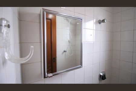 Apartamento para alugar com 121m², 4 quartos e 2 vagas Apartamento para alugar com 121m², 4 quartos e 2 vagasBanheiro 2