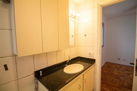 Apartamento para alugar com 80m², 3 quartos e 1 vaga Apartamento para alugar com 80m², 3 quartos e 1 vagaBanheiro da Suíte