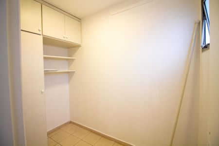 Apartamento para alugar com 80m², 3 quartos e 1 vaga Apartamento para alugar com 80m², 3 quartos e 1 vagaQuarto de Serviço