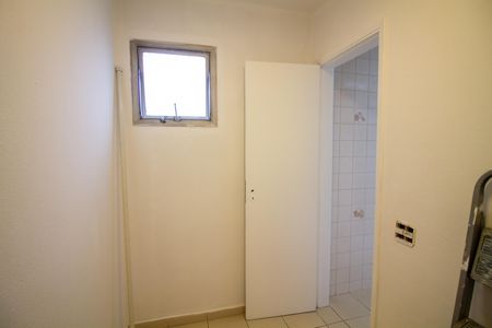 Apartamento para alugar com 80m², 3 quartos e 1 vaga Apartamento para alugar com 80m², 3 quartos e 1 vagaDispensa / Quarto de Serviço