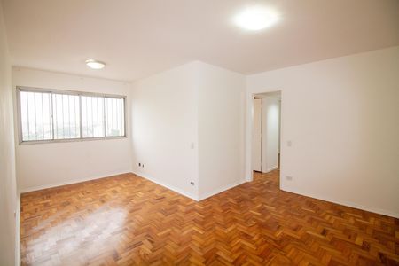 Sala de apartamento para alugar com 3 quartos, 80m² em Campo Belo, São Paulo