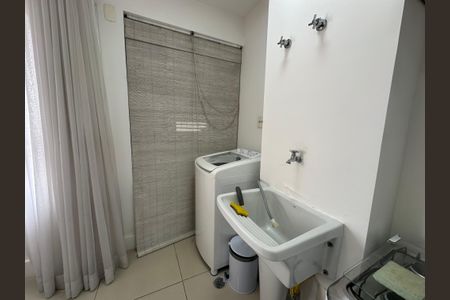 Apartamento à venda com 40m², 1 quarto e 1 vagaÁrea de Serviço