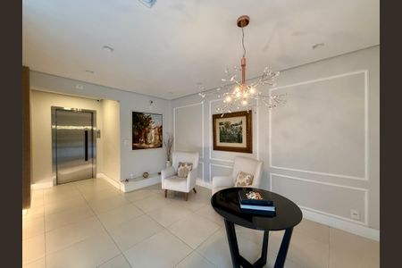 Apartamento à venda com 180m², 3 quartos e 3 vagasHall Social Bloco 