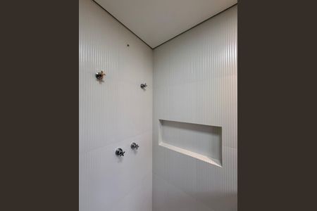 Apartamento à venda com 180m², 3 quartos e 3 vagasBanheiro Suíte 1