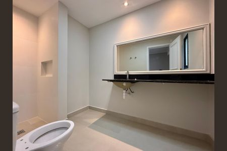 Apartamento à venda com 180m², 3 quartos e 3 vagasBanheiro Suíte 2