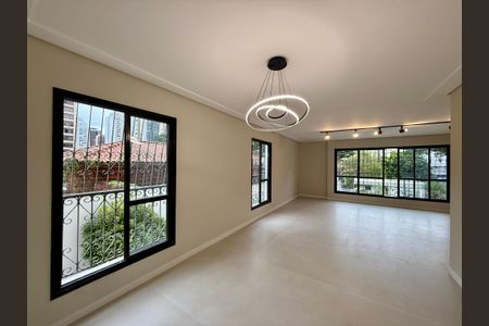 Apartamento à venda com 180m², 3 quartos e 3 vagasSala 