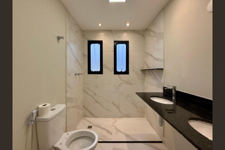 Apartamento à venda com 180m², 3 quartos e 3 vagasBanheiro Suíte 3