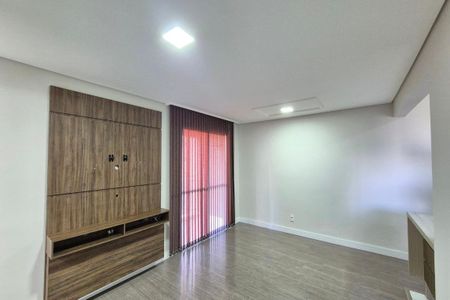 Apartamento à venda com 75m², 3 quartos e 1 vagaSala