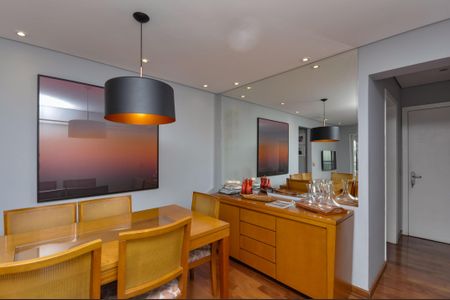 Apartamento à venda com 87m², 2 quartos e 2 vagasSala