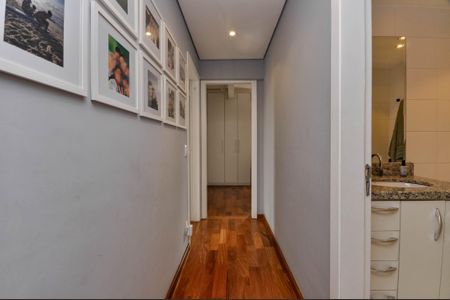 Apartamento à venda com 87m², 2 quartos e 2 vagasCorredor