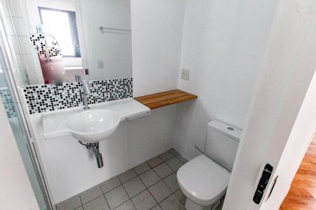 Apartamento à venda com 70m², 1 quarto e 2 vagas Apartamento à venda com 70m², 1 quarto e 2 vagasBanheiro da Suíte