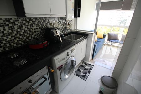 Apartamento à venda com 78m², 3 quartos e 1 vagaÁrea de Serviço