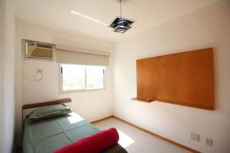 Apartamento à venda com 78m², 3 quartos e 1 vagaQuarto 2