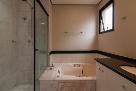 Apartamento para alugar com 170m², 4 quartos e 3 vagasBanheiro Suíte 2