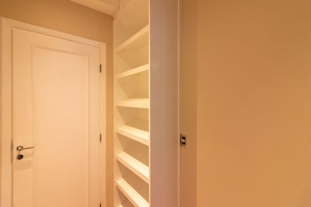 Apartamento para alugar com 170m², 4 quartos e 3 vagasCloset da suíte 2