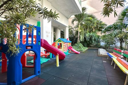 Apartamento à venda com 136m², 3 quartos e 2 vagas